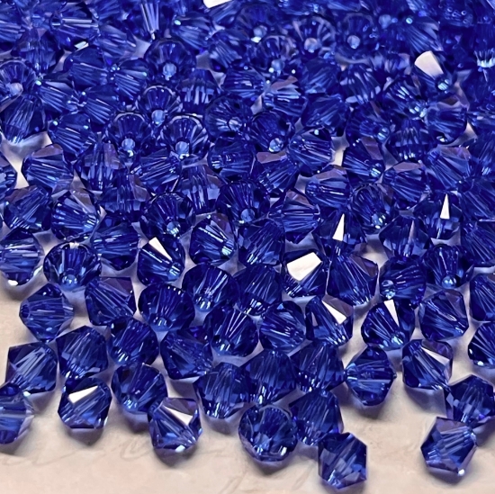 Picture of Swarovski 5328 Xilion Bead 4mm Sapphire x100