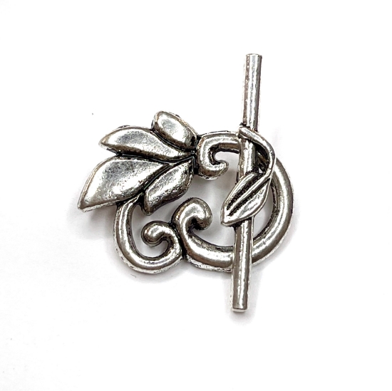 Picture of Clasp Toggle Leaf 25x19mm Antique Silver x1