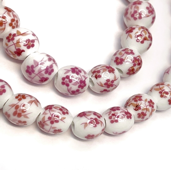 Picture of Porcelain bead 8mm w/round flower motif Pink/White x33cm