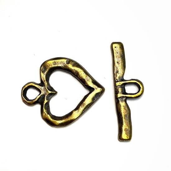 Picture of Clasp Toggle 26x23mm round Antique Gold x1