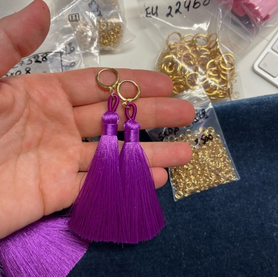 Picture of Tassel 80mm Fuchsia x1