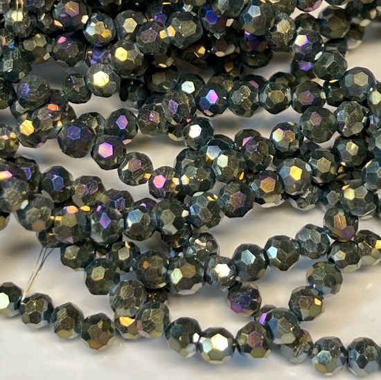 Picture of Faceted Rondelle Glass bead 4mm Green Rainbow x85