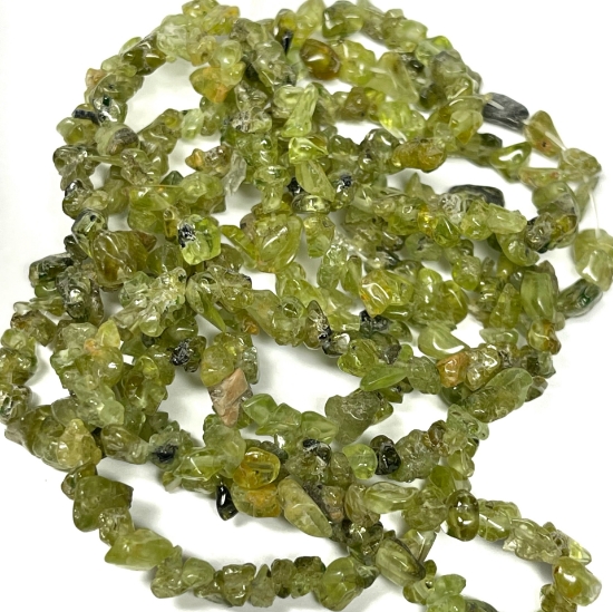 Picture of Peridot (natural) 2-4mm Chip Long streng x84cm