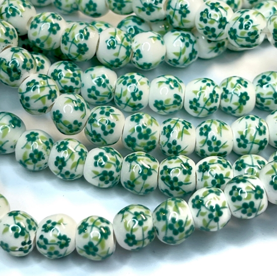 Picture of Porcelain bead 6mm round Green flowers x32cm