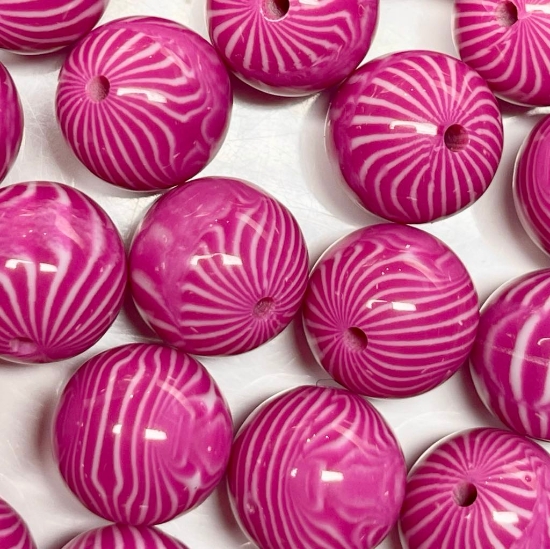 Picture of Resin Bead 14mm round Pink x10