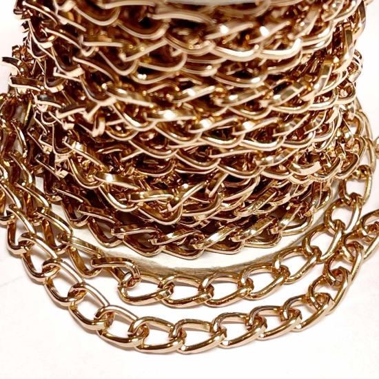 Picture of Aluminium Chain Twisted 6x3,6mm Rose Gold x1m