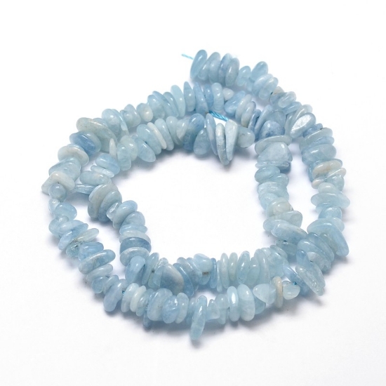 Picture of Aquamarine bead Chips 8x12mm x38cm