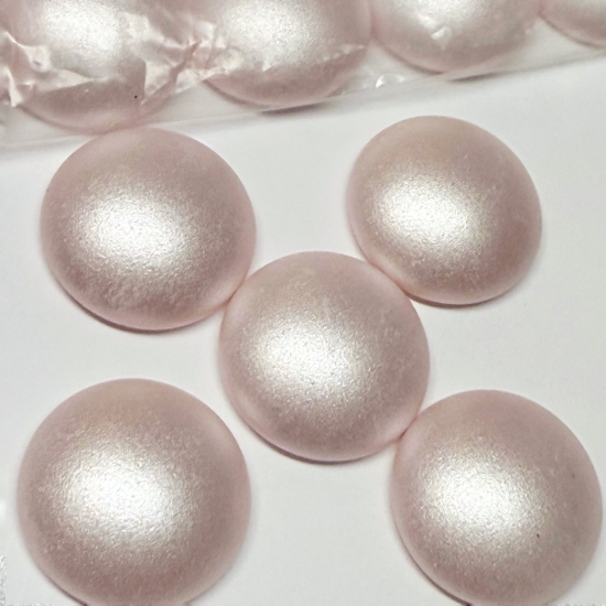 Picture of Cabochons par Puca® 18mm Light Pink Pearl x1